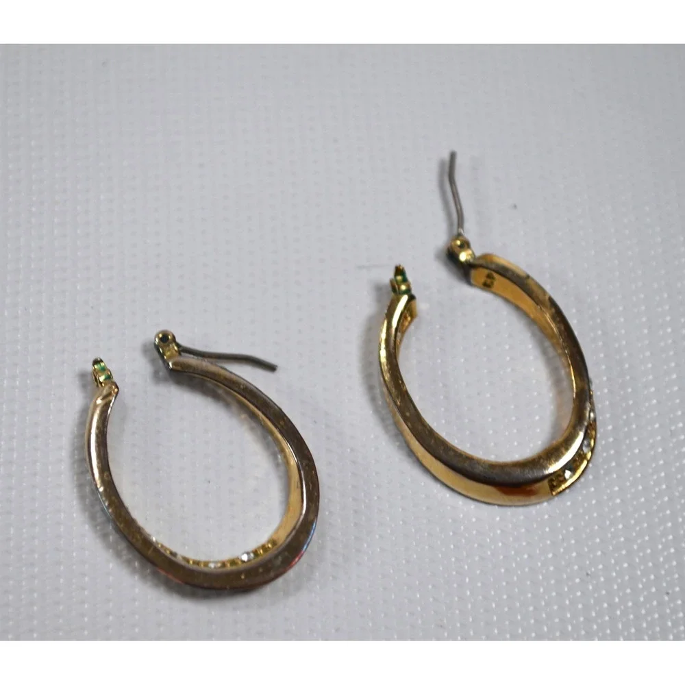 Vintage Gold Tone w/ Clear‎ Rhinestone Oval Hoop Earrings 1.25